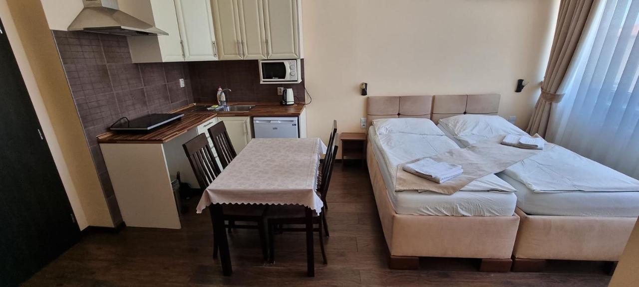 Elite Pension Štúrovo Esterno foto