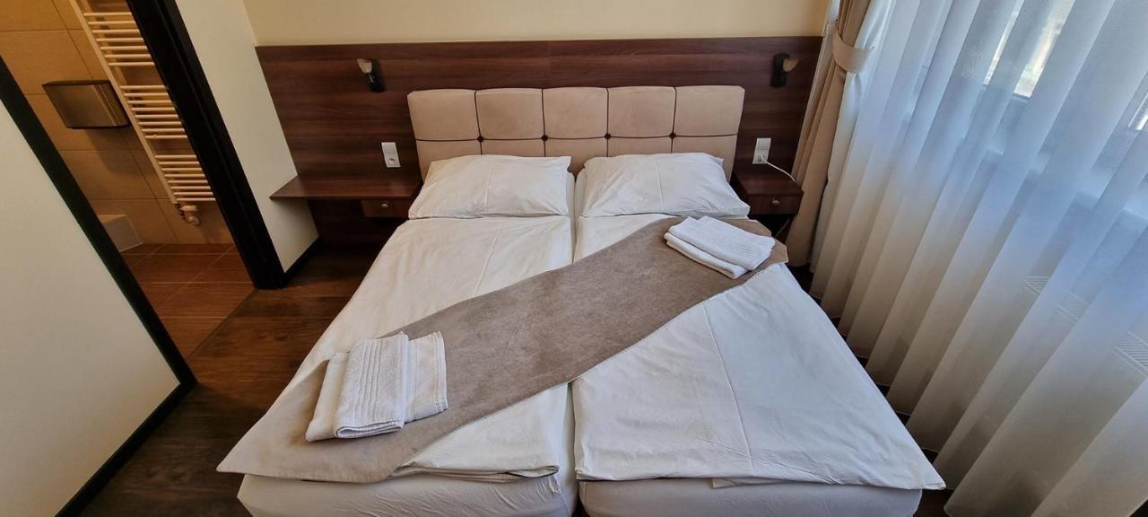 Elite Pension Štúrovo Esterno foto