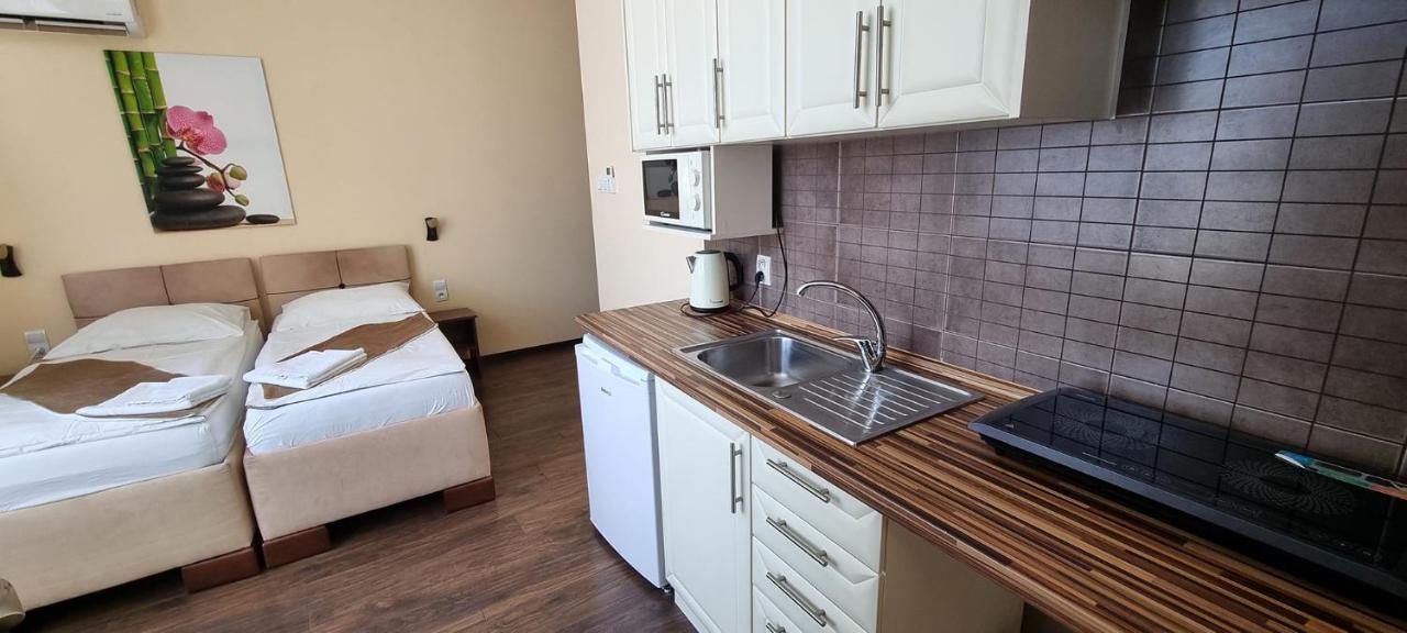 Elite Pension Štúrovo Esterno foto