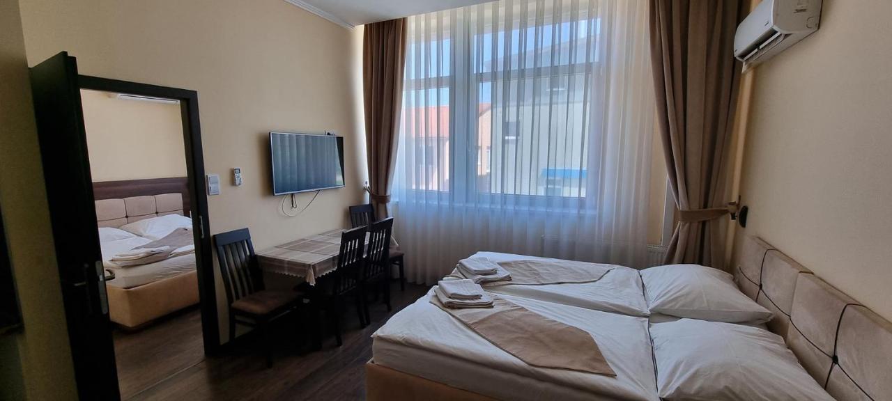 Elite Pension Štúrovo Esterno foto