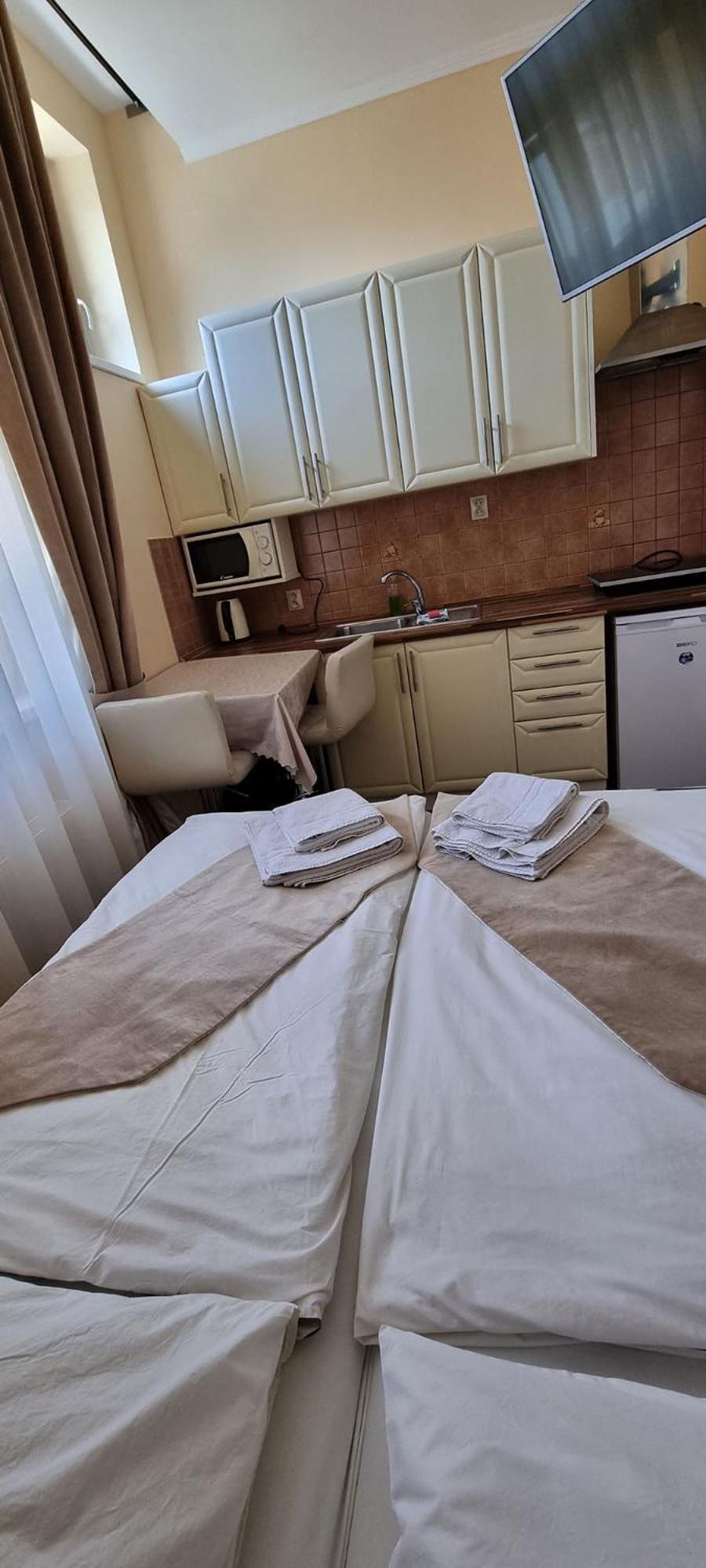 Elite Pension Štúrovo Esterno foto