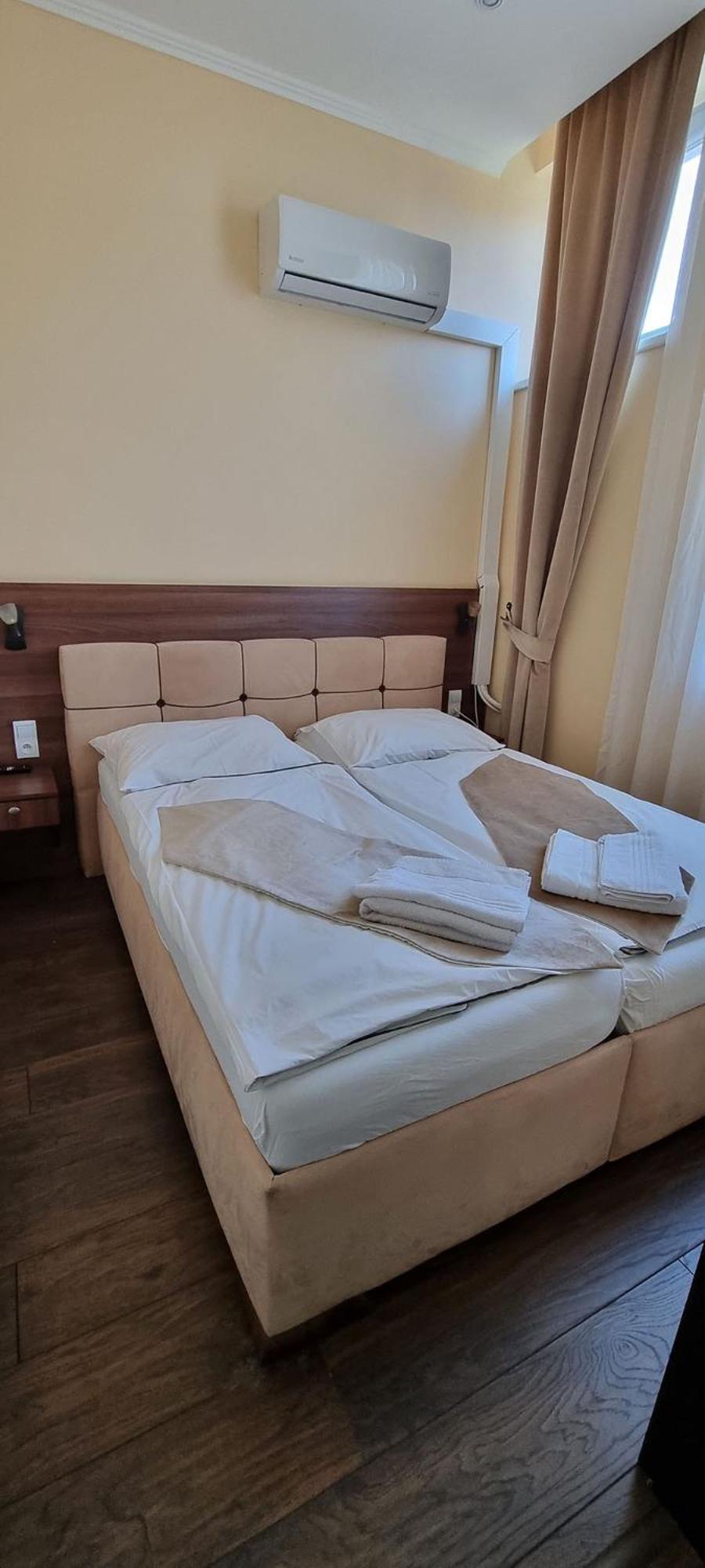 Elite Pension Štúrovo Esterno foto